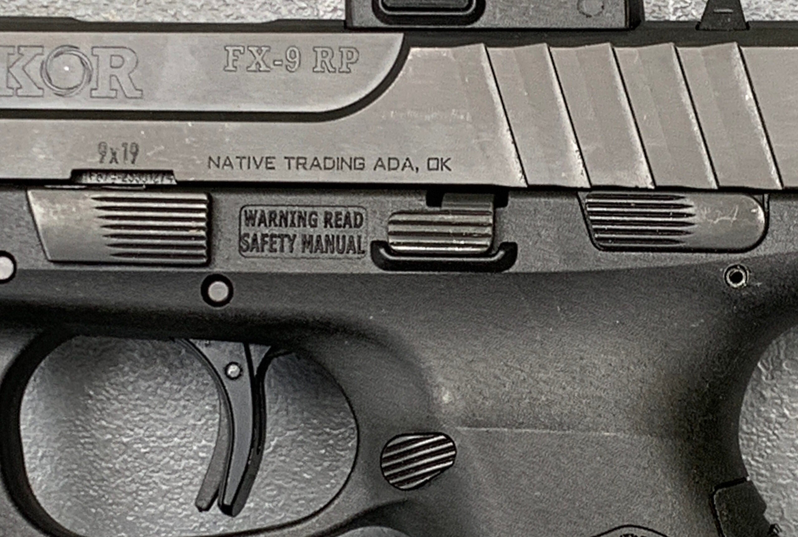 KOR-FX-9-9mm-controls