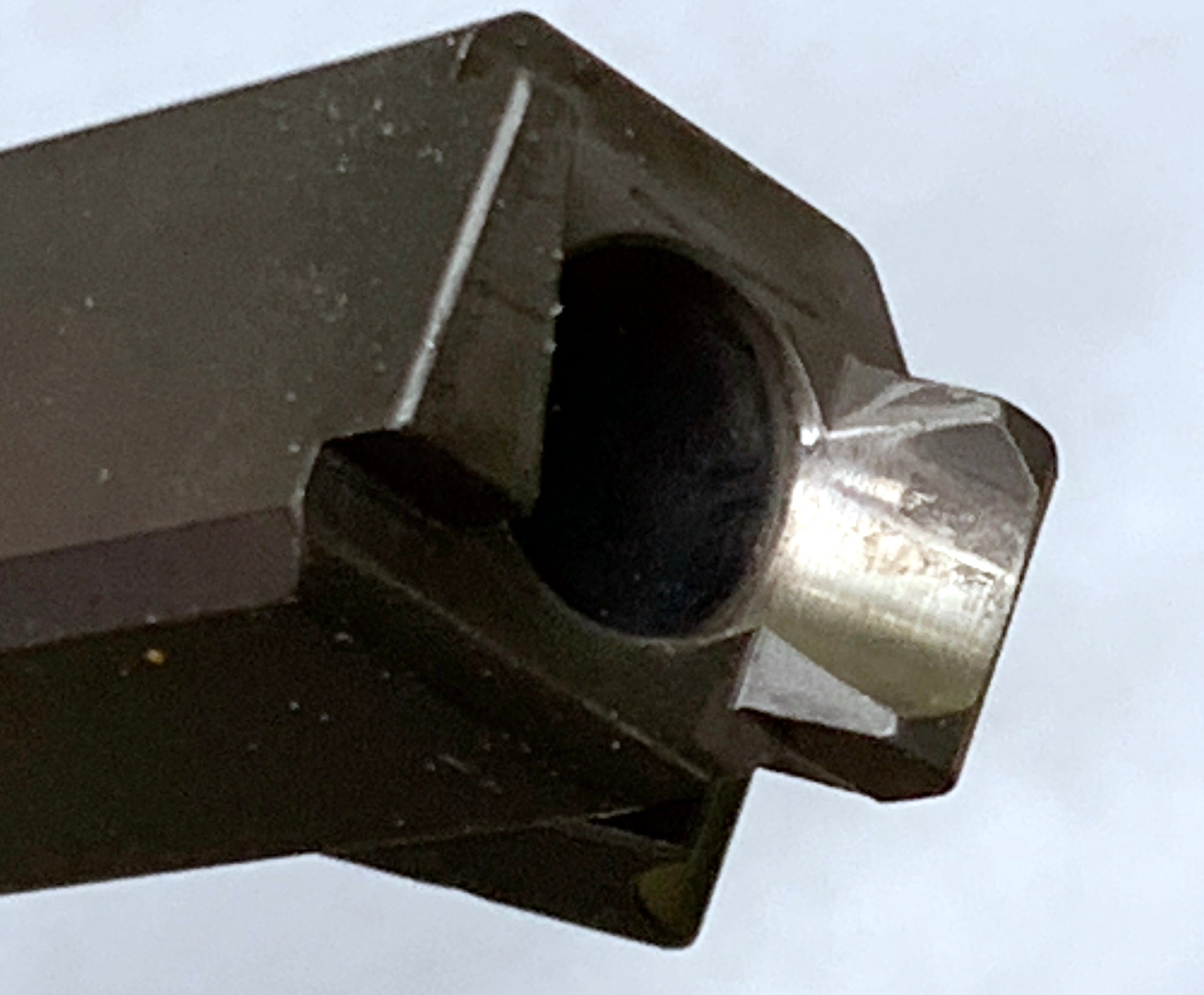 KOR-FX-9-9mm-feed-ramp