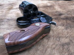 Did Smith And Wesson Finally Make A REAL Classic Revolver?